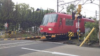 5705F通過　名鉄踏切各務原線　岐阜3号