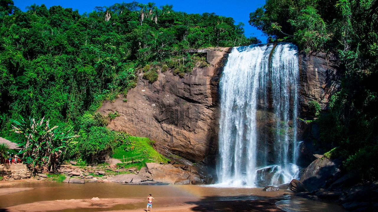 Cachoeira Grande - Lagoinha, SP - YouTube