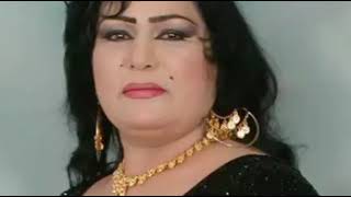 ساجدة عبيد يمين يسار انكسرت الشيشة يمه دعمني الباص ما كال العفو ابو البيرة