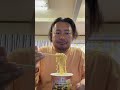 セブンイレブンの醤油ラーメンを食す。 japan おじさん 40代 osaka 飯テロ 飯動画 shorts