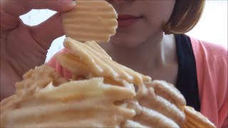 女子の一人おやつ☆ロイズポテトチップチョコキャラメル味食べるだけ！eating sounds