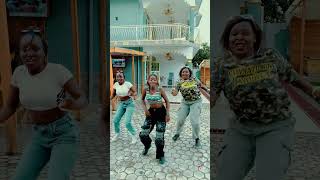 Kizz Daniel Feat. Davido - Twe Twe | Afro TikTok Challenge