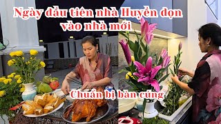 Ngày đầu tiên ở nhà mới mọi thứ chưa chỉnh chu, nhưng Gia đình nhỏ rất hài lòng