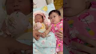 babyតូច and babyធំ  #happy  #babygirl #babyboy