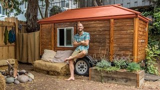 Environmentalist Builds Incredible Eco Friendly House