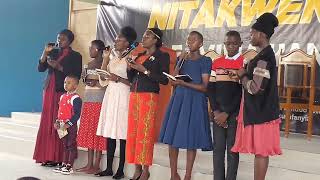 LO AJABU KUPATA UZIMA || JULY'S FAMILY CHOIR || LIVE PERFORMANCE