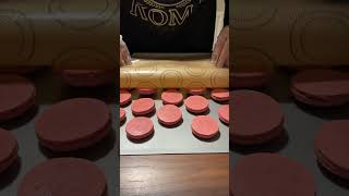 Pink mac flip #macarons #macaron #macflip