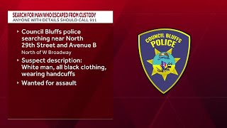 Council Bluffs Police search for man who escaped custody