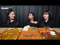 Asian Girl Try Each Country's Noodles,StreetFood,Curry and Chicken For The First Time!!(Compilation)