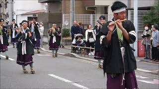 西院春日神社の春日祭　鼓笛隊の行進