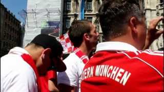 Bayern fans on the Marienplatz before the Champions League Final