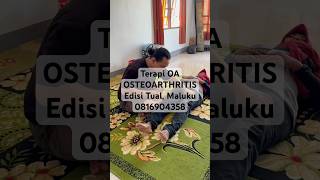 Terapi Mbah Mijan keluhan Osteoarthritis atau nyeri lutut, saat kunjungan ke Tual, Maluku