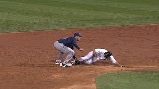 Hanigan nabs Eaton trying to steal second