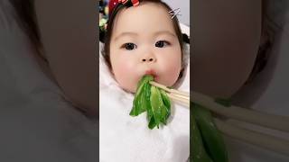 Baby Eating Funny Reaction #funny #tiktok #comedy #shorts