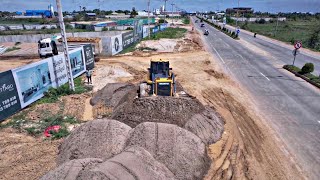 Amazing Shantui Showing Action Processing The Land With Sand Next To The Road