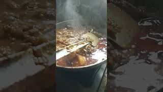 রাজুদার হাতে কষা মাংসের ঝোল#viralvideo #food #streetfood #porora #shorts #shortvideos #rajuda #viral