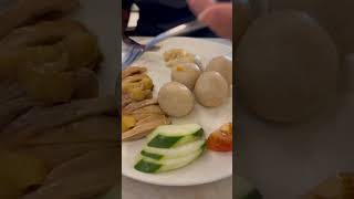 海南鸡饭粒 Hainanese Chicken Rice at Suukee Restaurant