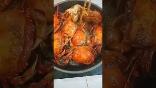 ក្តាមស្រែលីងអំបិលម្ទេស Salt Roasted Crab#shorts #cooking #food