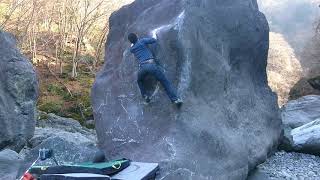 ボルダリング 三峰 「一輪車」 (初段)