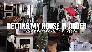 Extreme declutter and taking down Christmas decor . Fresh start for the New year ✨️