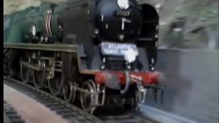 Merchant Navy Class Loco 4x3 May 2017 03