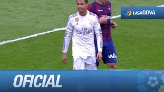 Cristiano Ronaldo organizando el juego del Real Madrid