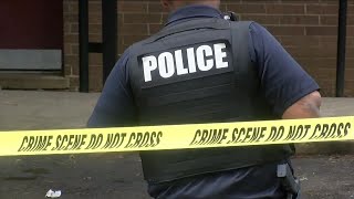 Does Florida law shield the identity of police?