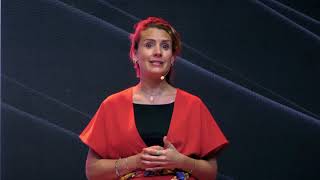 A future distinct from the past, a world free from hunger | Nicola Gryczka | TEDxPelourinho