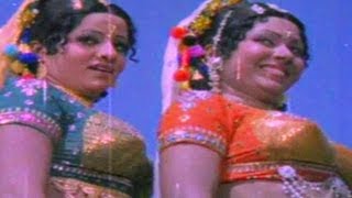 Vichitra Jeevitham Songs - Gummadamma Gummadi - ANR - Vanisree - Jayasudha