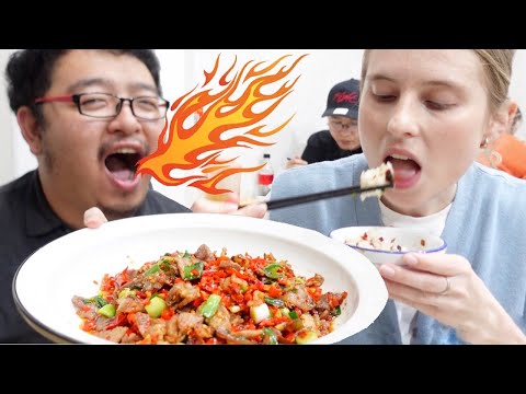 Is Hunan food spicy?