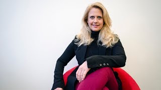 AUF DEM ROTEN STUHL | Barbara Schöneberger „Ich hatte zu viele falsche Männer"