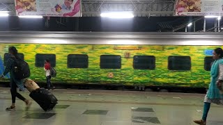 Hyderabad to Yehlanka - Arsikere Junction Summer Special Train 07265 Arrival Secunderabad  Station