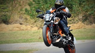 2015 KTM 390 Duke Video Review