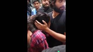 #Vijay Devarakonda attacked by #Fans #Dear comrade #Arjun reddy #Rashmika Mandanna