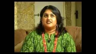 Tamil cinema Heroine Vanitha Vijayakumar talks about her family and her childhood [RED PIX]
