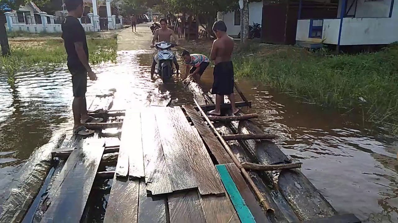 Banjir Di Kampung 😥 Mencapai 170 Cm 8 Maret 2020 - YouTube