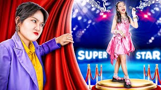 I Want To Become A Superstar! Strict Mom Controls My Life