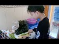 Masak masak mie sayur bareng adek farel