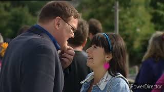 Classic Emmerdale - DC Martin Crowe vs. The Dingles; Funeral Stand Off (8/8/2006*Original Date)