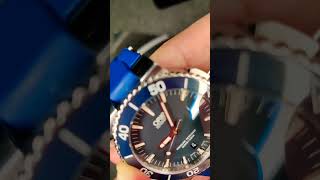 Oris Aquis bezel clicks