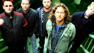 Pearl Jam - 02 - Why Go (live, UK radio) [2006]