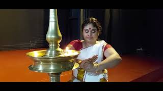 Sita's memories on her abduction through the gestures of Kutiyattam.