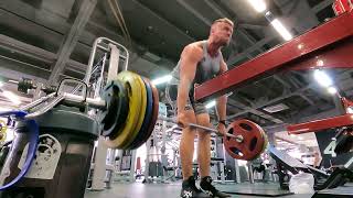 195 kg deadlift.