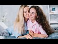 kiss lovely lesbian kiss mature and young lessbian girls kissing video