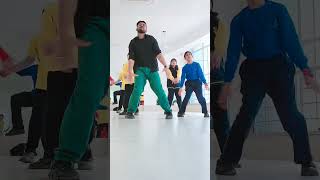 dance moves #youtubeshorts #danceshorts #studiodancefitnessbyamit #loking #hiphopdance