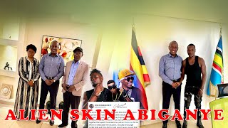 OBUNKENKE NGA ALIEN SKIN NE PALLASO BASISINKANA , CAPT. MIKE MUKULA. KIBANDA BAMUTUMYE ABAZADDE