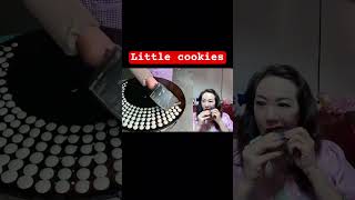 Jenny likes China street food: Little cookies! Jenny eating show Mukbang! Chinese Asian food snacks