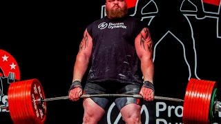 Strongman Eddie Hall deadlifts world record HALF A TONNE