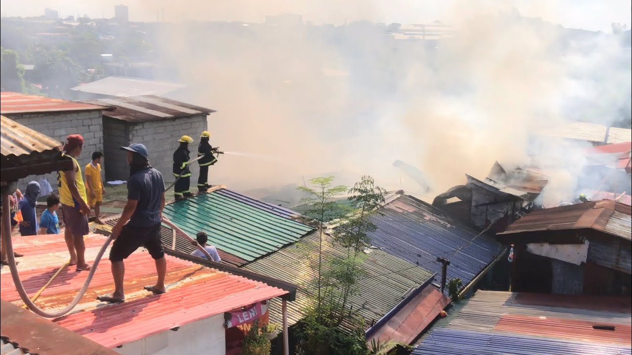 Fire Alarm At Area A, Barangay 164, Caloocan City | 1st Alarm | 02/10 ...