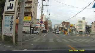 【信号のない横断歩道】　止まらない対向車！！　スカイブリッジ遊歩道　（栃木県宇都宮市）